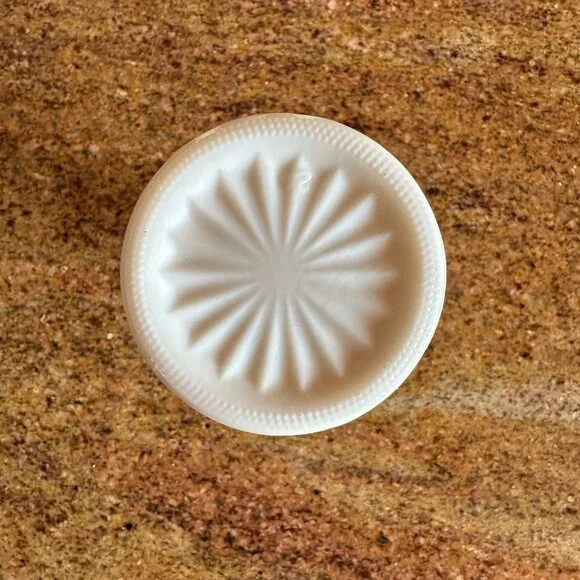 Vintage Anchor Hocking Stars & Bars Milk Glass Bud Vase 6"  Lot of 6 MCM Wedding - Picture 3 of 5